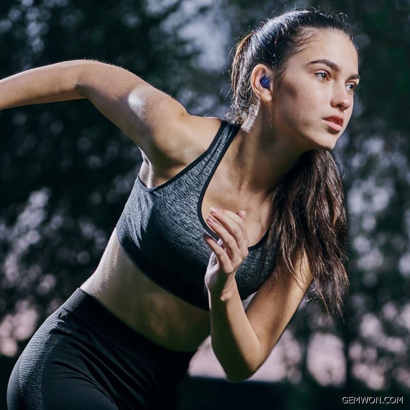 bluetooth headphones for runners